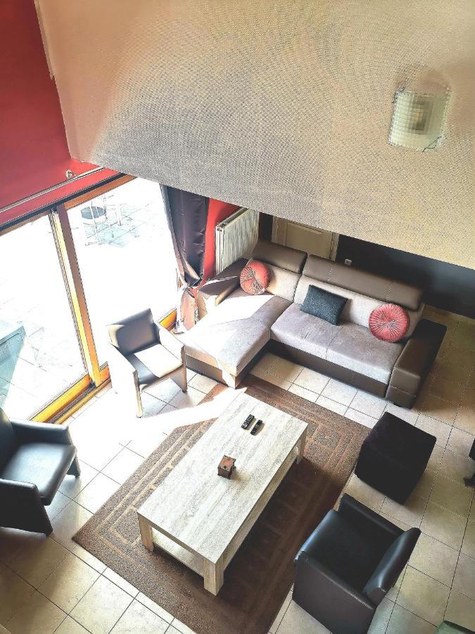 Mevazara Guesthouse Мальмеди Экстерьер фото